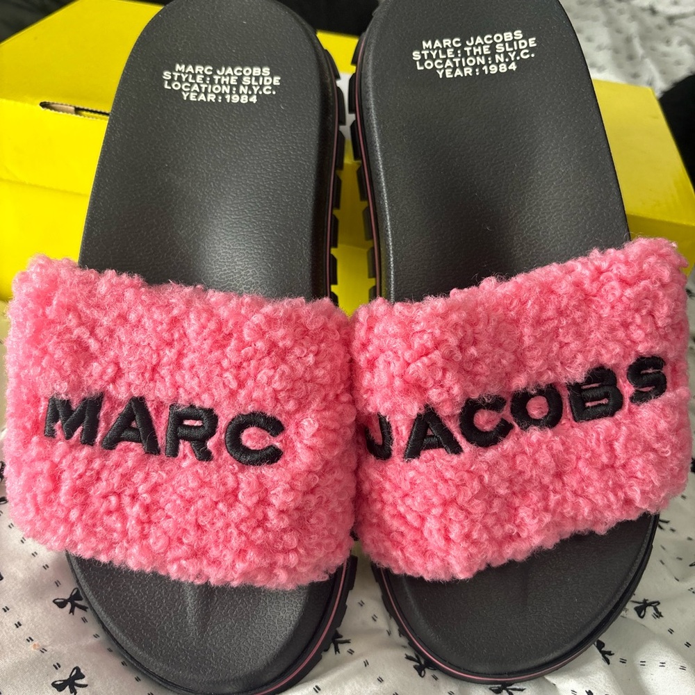 Marc Jacobs Pink Fluffy Slides